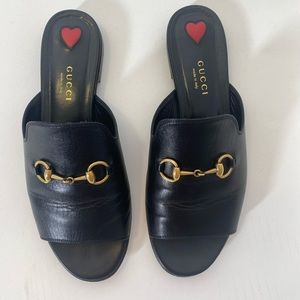 Barely worn Gucci horsbit sandals